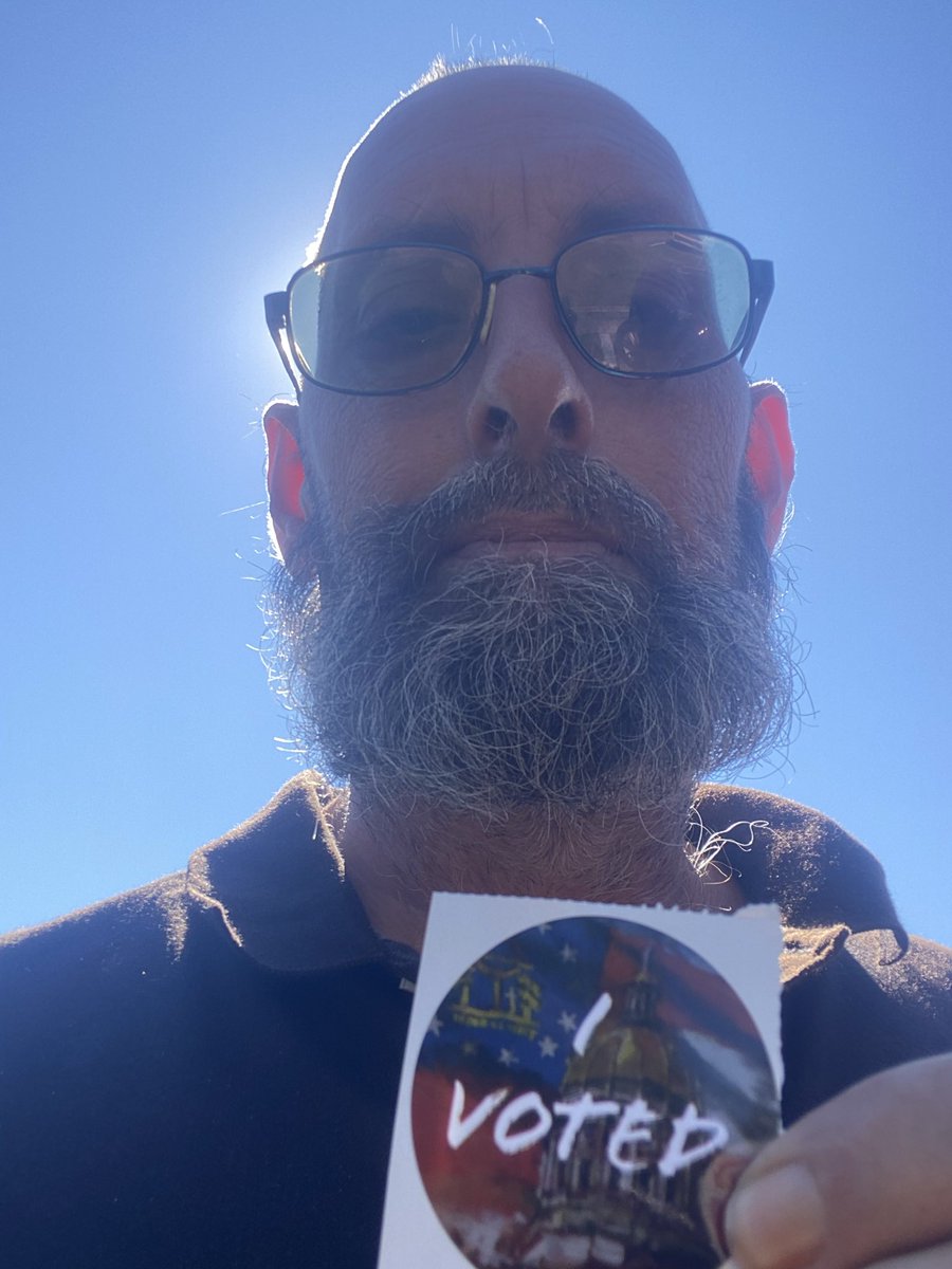 KurtMorgan69's tweet photo. Just did my duty. Vote Red https://t.co/sMN9GLbFiv