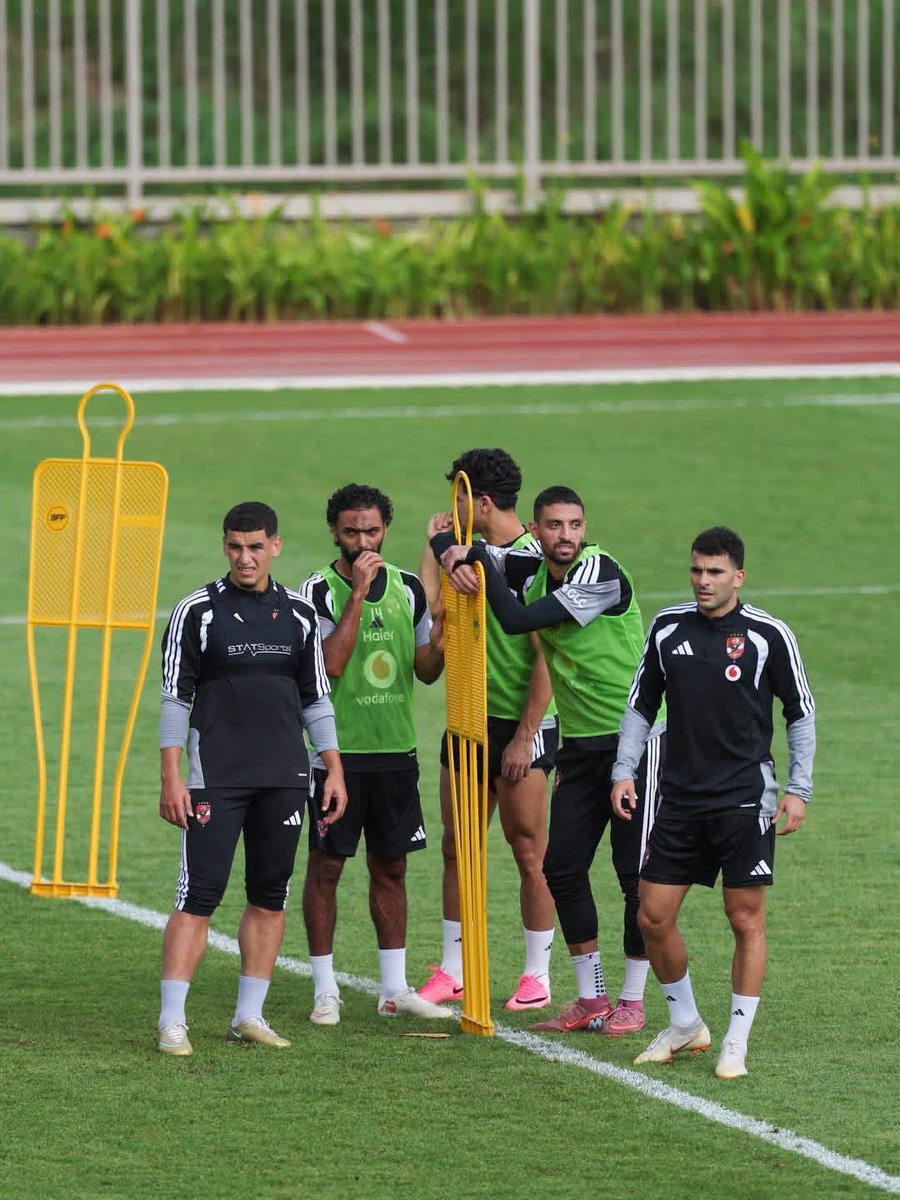 AlAhlyEnglish's tweet photo. Hard work continues in Uganda 💪🏼🦅 https://t.co/f3ebiar4JJ