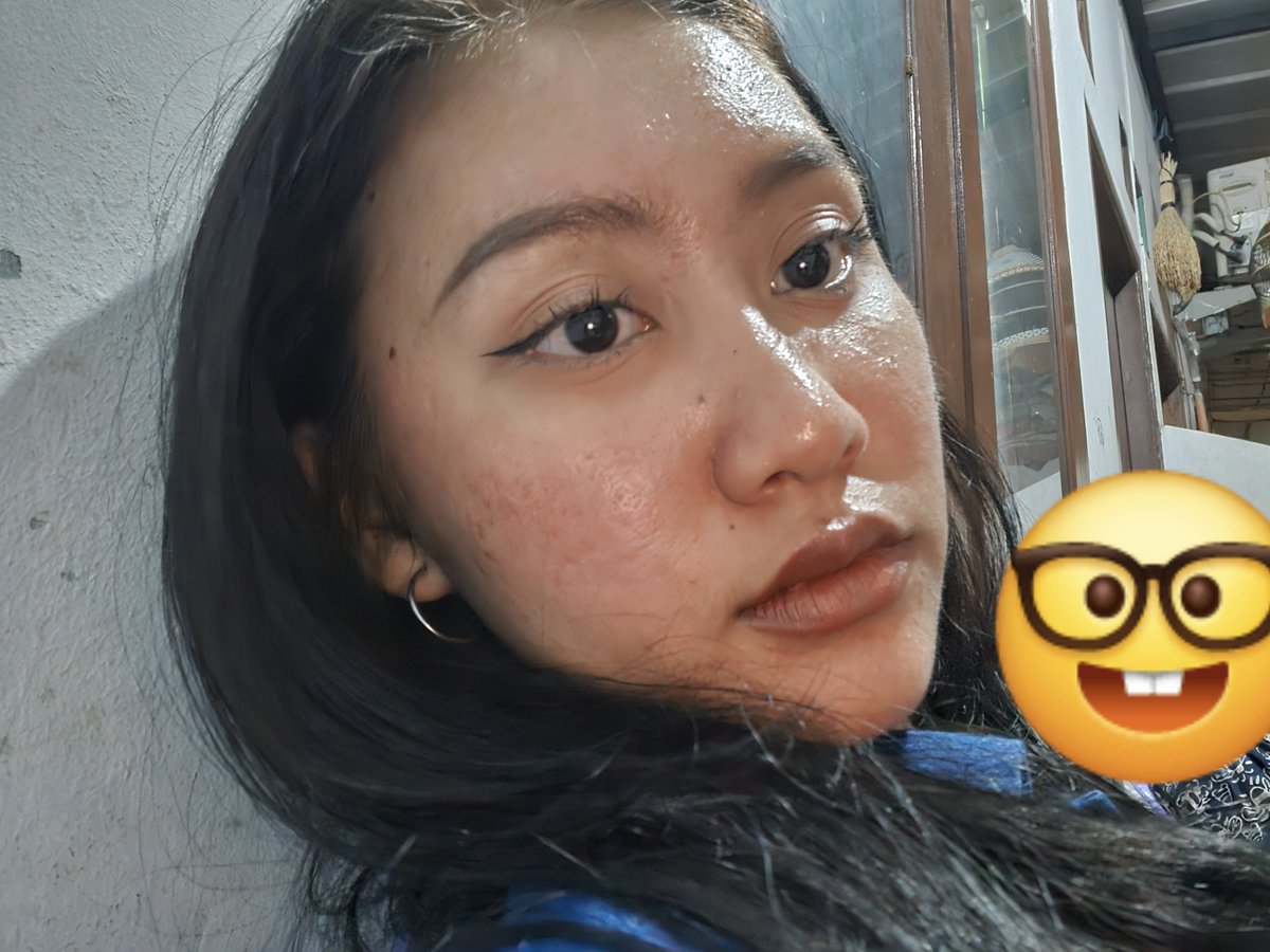 omegakristaa's tweet photo. [QUEER FRIENDSHIP APPLICATION] 

Name: krista
Age: 22
Occupation: kerja x3
Zodiac: gemini
Mbti: Infp kali
Height: 158cm kurleb
Hobby: denger lagu(jangan tanya lagu apa)
Fun fact: gasuka pisang https://t.co/K7Zw2qFIq3