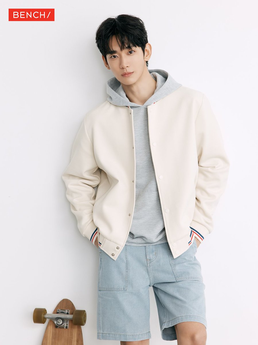 shinesoohyun7's tweet photo. #BENCHxKimSooHyun
#BENCHJacketSeason
#GlobalBENCHsetter
#KimSooHyun
#WestandwithKimSooHyun
@benchtm 
#김수현 #김수현사랑해 #넉오프
세상에🫠🫶💕💖❤️
멋지다👍 운동 열심히 해서
근육이 더 잘 보이고, 소년미😍
역시 우주최강 잘생김수현👍🏅
많보싶🫂 https://t.co/UFovNTBBEf