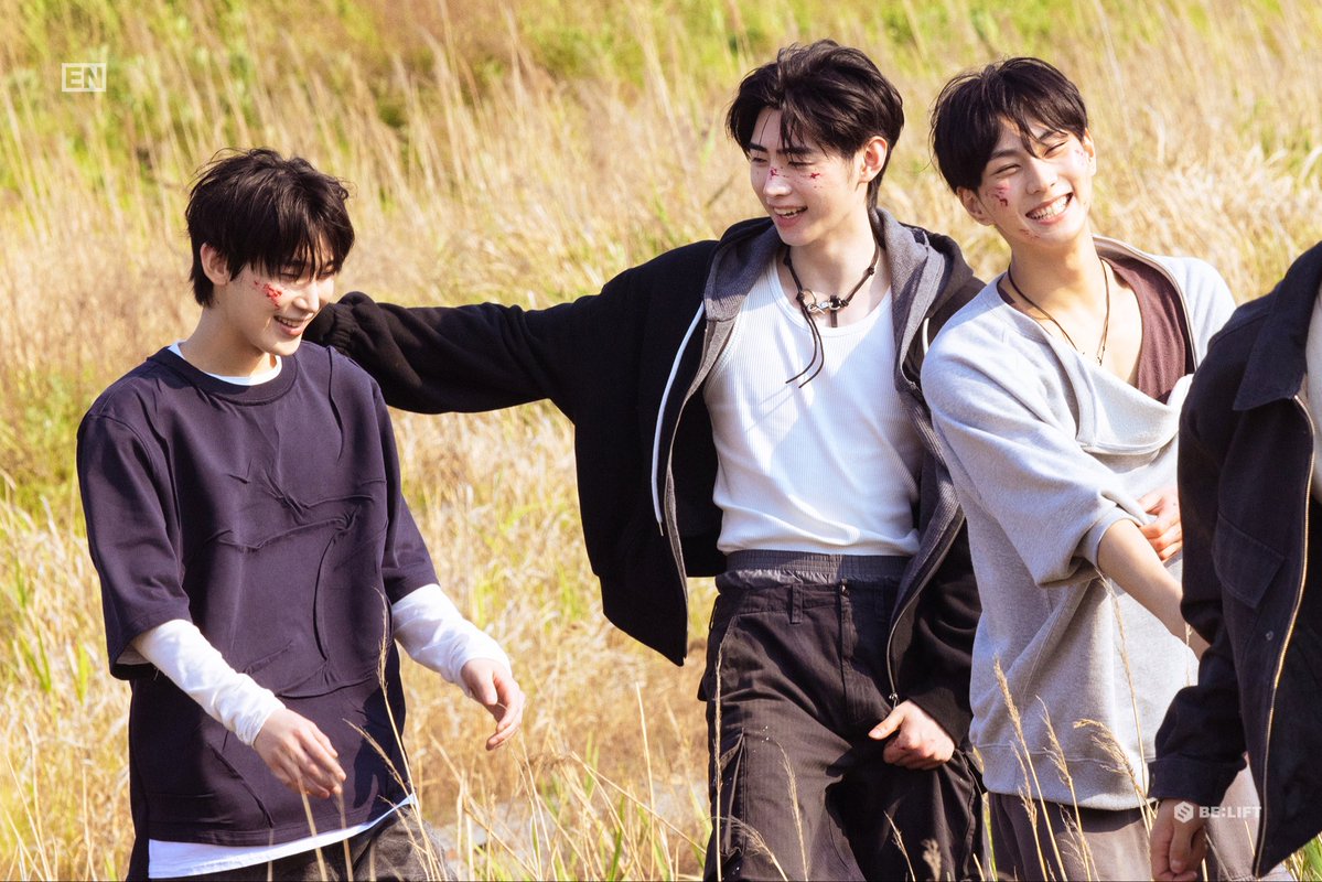 en_univ's tweet photo. I vote #ENHYPEN for #2026MAMAVOTE 🧡🧡 https://t.co/FOBf1AYpu0