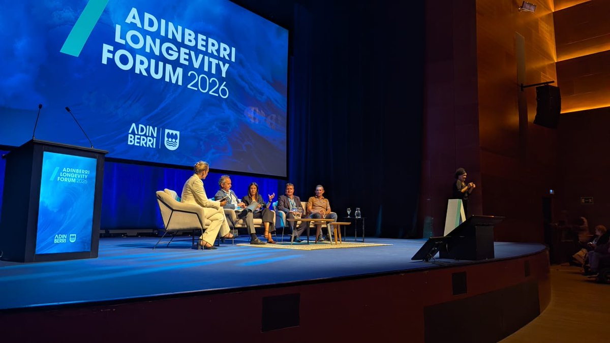 BasqueFoodClust's tweet photo. 🥗 ¿Cómo puede la industria alimentaria ayudar a vivir más años y mejor? Nuestra compañera Virginia Matesanz ha participado hoy en el #Adinberri Longevity Forum hablando sobre nuestros proyectos #SENIFOOD y #EKOLOGIN. 💡

#BasqueFoodCluster #Longevidad #Innovación #Accesibilidad https://t.co/uO9EAciMZD