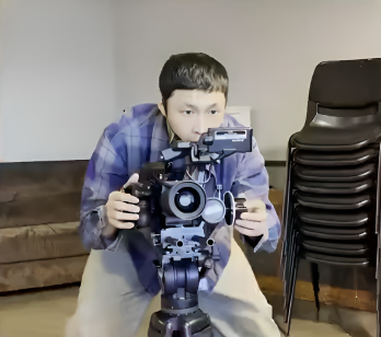 yixinglooped's tweet photo. Yixing shared some snippets of his life as a college student in LA so far 🎞️ @layzhang https://t.co/kABIga0ZE1