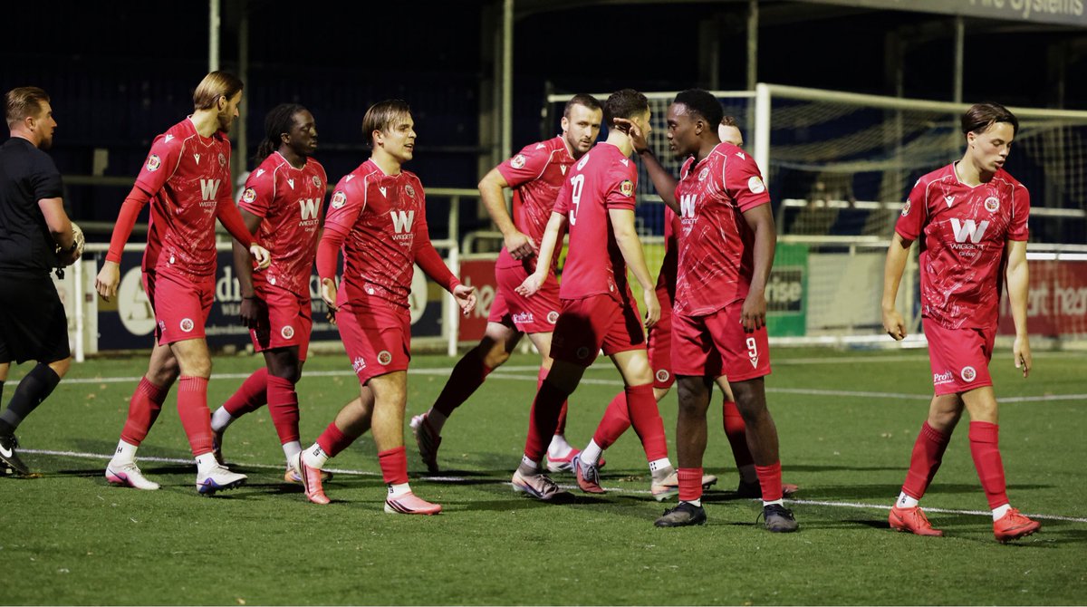 huttonfc's tweet photo. 3 divisions apart. 2-0 down early on. Our lads showed exactly what they're made of🔴⚪️ #UpTheTons @TrevRobPhoto 📸 https://t.co/EvGh0YIXKn
