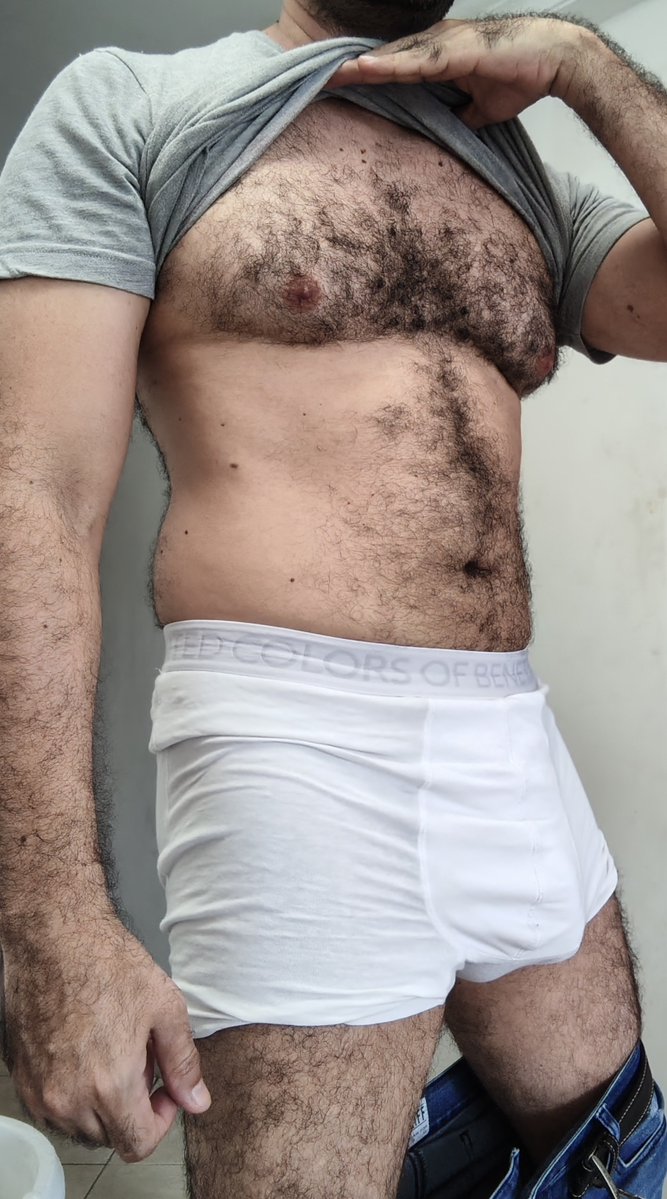 senBathon's tweet photo. Los viejitos son los más cómodos https://t.co/ecjdaLN8bv