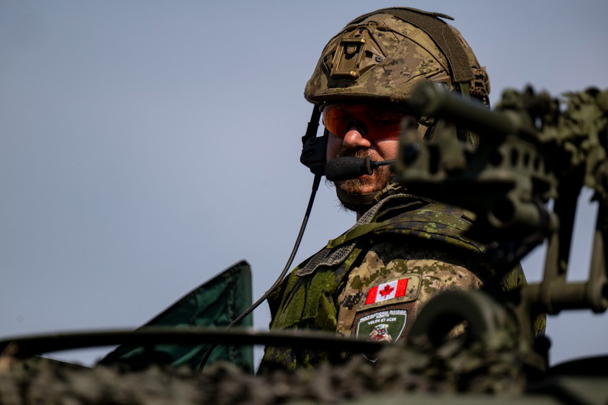 CanadianArmy's tweet photo. Firepower with precision.

Throwback to MNB LVA showing some real firepower at the range this summer during routine zeroing drills. Canadian and allied armour showed off their skills.

We continue to #DeterAndDefend on NATO's Eastern Flank. https://t.co/jTcTgGn0gf