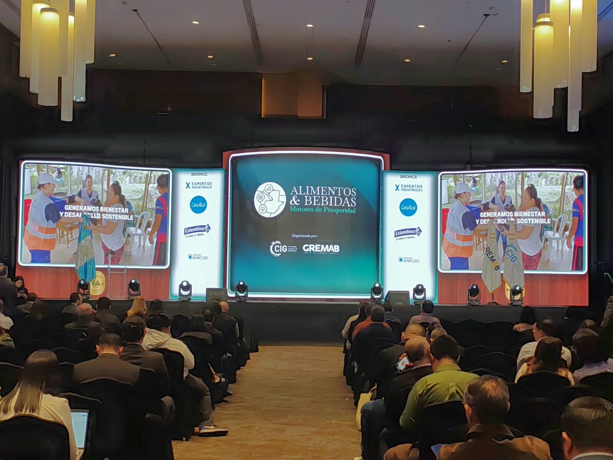 GtLiberal's tweet photo. Se efectúa la 6a. edición del #ForoAlimentosyBebidas organizado por la #GREMAB y la Cámara de Industria de Guatemala #CIG.
Juan Pablo Mancilla, director ejecutivo de la Gremab se refirió al evento https://t.co/UXyYMXVfrG
