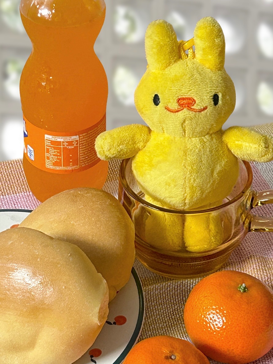 habunnyart's tweet photo. ZIESTA 🔆 — you’re da zest.ᐟ 👍

the hot afternoon is a good time for a siesta ! after waking up, you can now play and have a merienda .  it’s always a fun time to play with habunny &amp; friends til the calm sun sets ! 🌅

habunny’s home.ᐟ 🏠 🧡
(10.17.26) https://t.co/EAkbGY4gMR