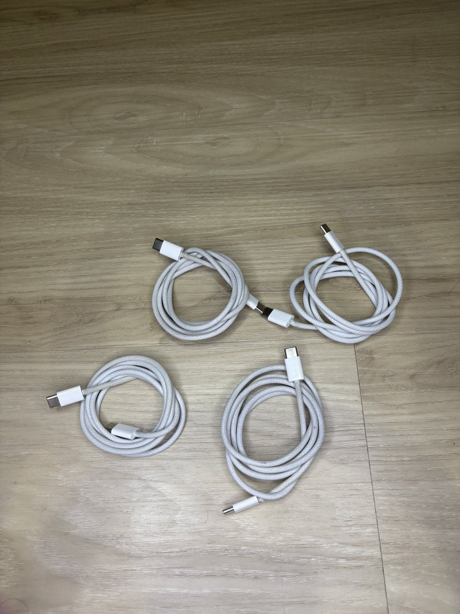 brmaybunny's tweet photo. ของแท้ทุกเส้น🍎🍎
สามารถเลือกเส้นได้
สายชาร์จ c to c
📌เส้นล้ะ 299 - ราคารวมส่งแล้ว
ตำหนิ เส้นคดงอบ้าง ชาร์จได้ปกติ
#ส่งต่อสายชาร์จ #ส่งต่อapple #สายชาร์จlightning #ส่งต่อมือถือ #สายชาร์จไทป์c #ctoc #type-c https://t.co/BbciQEU4Te