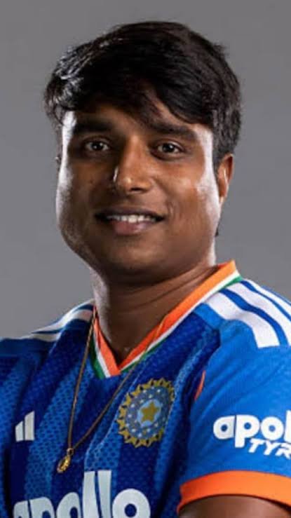 mistika50's tweet photo. @Pakirapi3t @johnnysosmally Also Indians https://t.co/BTywQ9fouH
