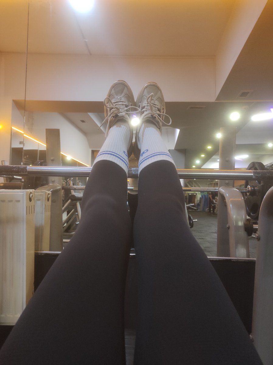 Cholpon143189's tweet photo. Спорт- моя страсть,моя энергия, моя жизнь.💪🏃‍♀️🏋️‍♀️🚴‍♀️ https://t.co/2e4SKMPQwv