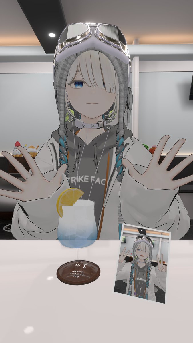 nive_chaat's tweet photo. イメカラカクテルのお店、Bar Colorless Blender
アバターの髪色や目の色、コーディネートのトータルカラー等から、一期一会の一杯をお作りいたします。imagePadを使用した推しカクもお作りします。
毎週金曜23時頃、Group+で営業いたしております。
ご来店をお待ちしております。
#VRChat #Bar_CB https://t.co/UiVydAZxOv