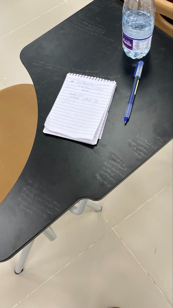 cib_rjc's tweet photo. كل ماشفتها واذكر إنهم كانن ظامنين ماينقفطو اموت ضحك هههههههههههه https://t.co/o7TZgSfV6m