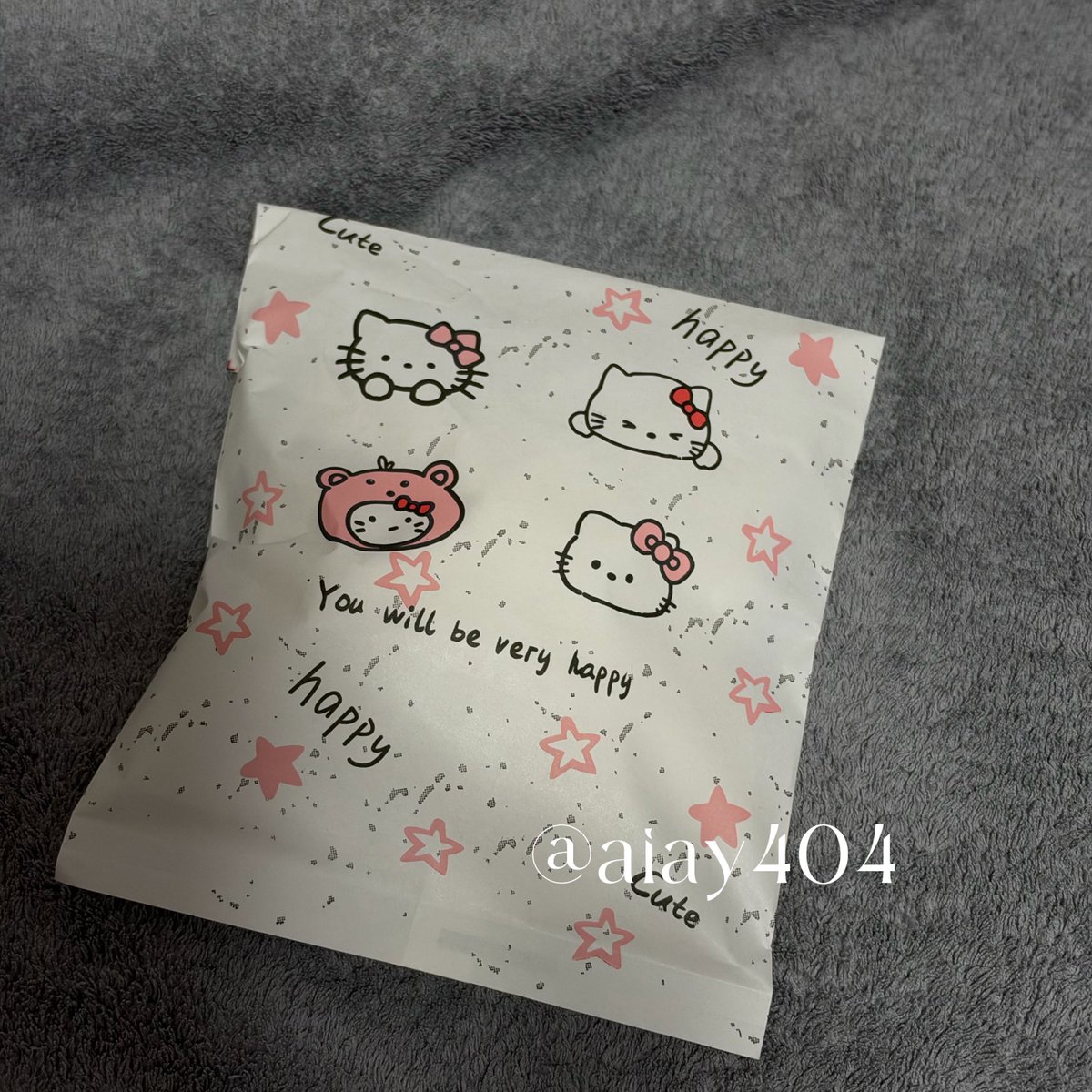 aiay404's tweet photo. 今天的棉袜打包好噜
#原味 https://t.co/hhTZ1Sk2ZJ