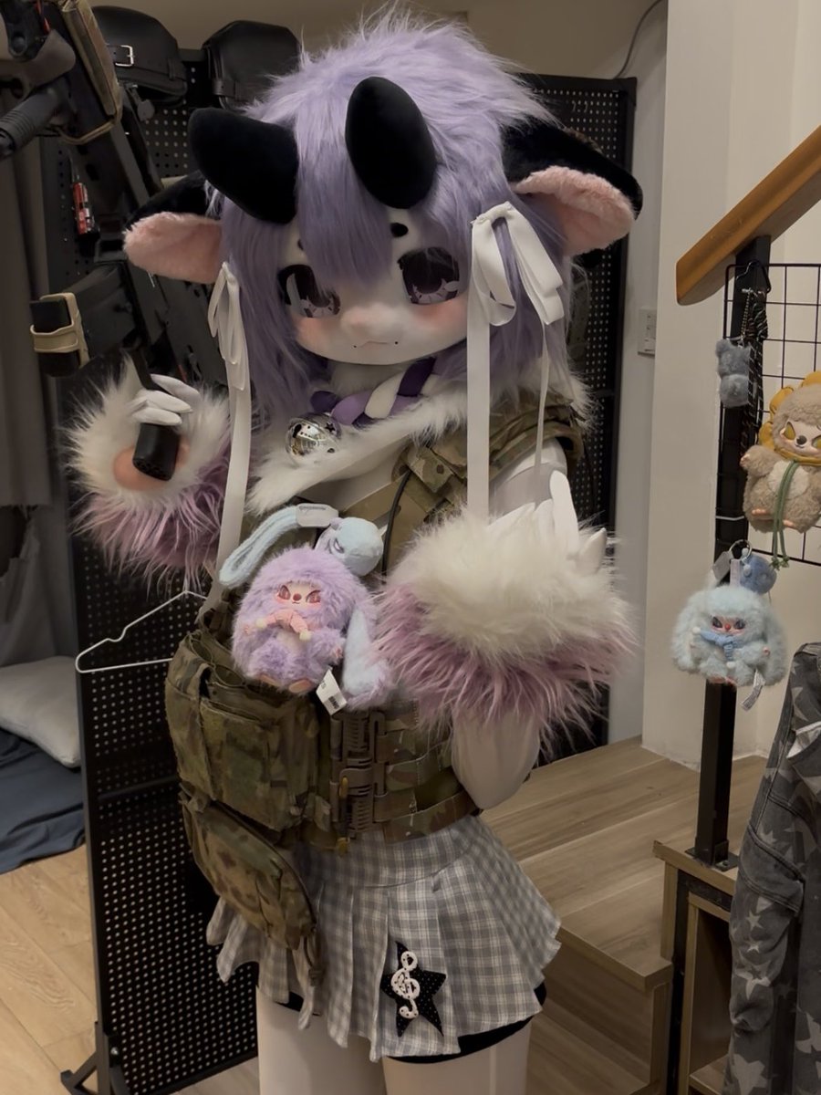 LLYsamaBk's tweet photo. 扫福瑞控一枪打四！ #furry #福瑞 #兽装 #kigurumi https://t.co/Gex8Qs8dGe
