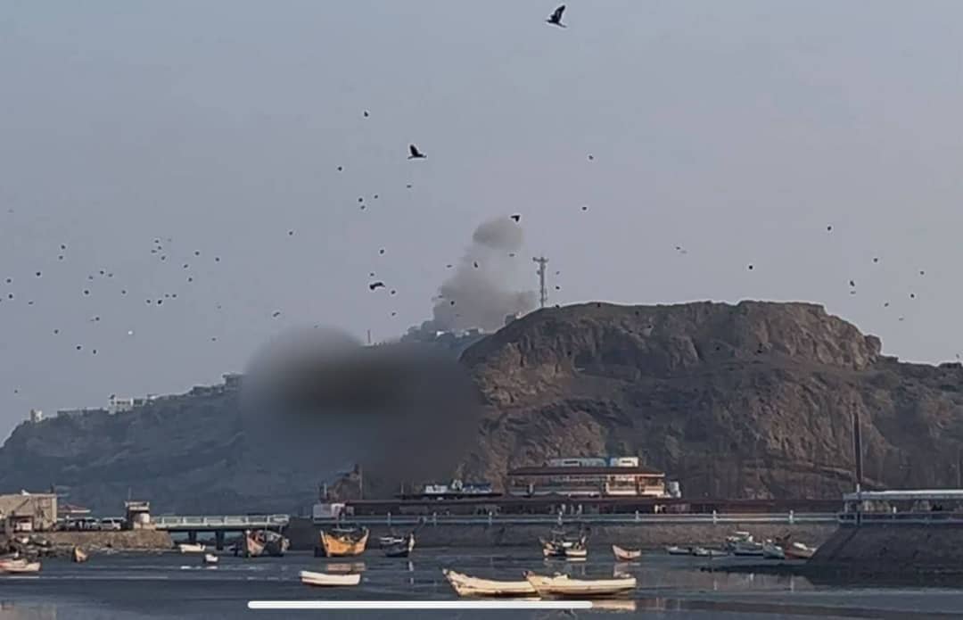 jwqupj's tweet photo. *استهداف القصر الرئاسي ما يسمى بقصر المعاشيق من قبل انصار الله بالصواريخ* *الباليستية*🔥🔥🔥🔥🚀🚀🚀🚀🚀
*# نرجو مشاركة المنشور* 
**تابع القناه ليصلك كل جديد* 🔄* 🔻
https://t.co/9WJ6bUs2vA https://t.co/Jwig6zwFb8