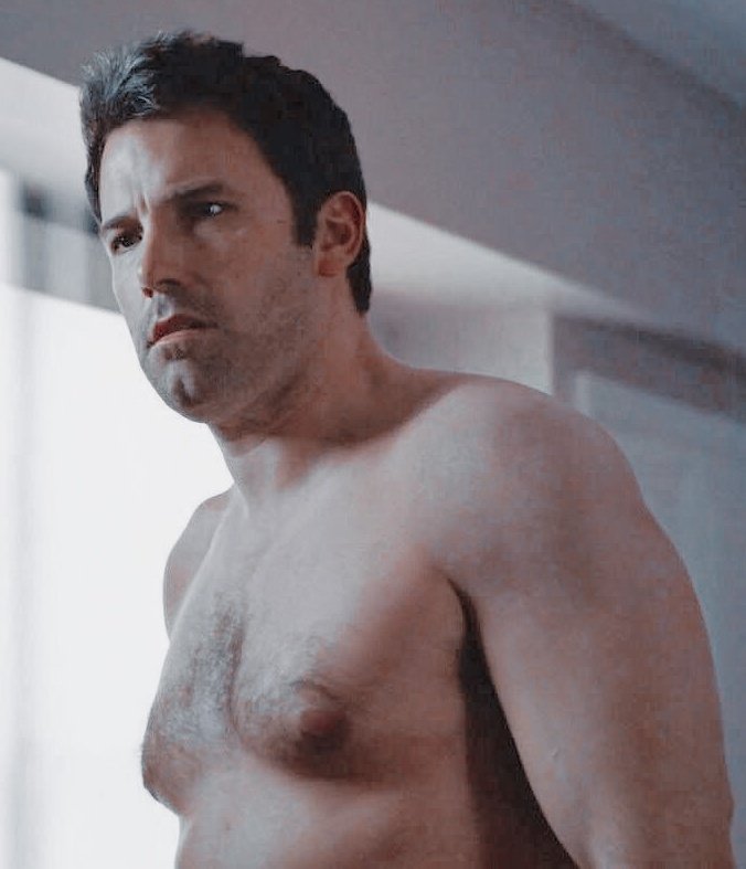 BSTOFBENAFFLECK's tweet photo. Ben Affleck as Nick Dunne In Gone Girl, Drt. David Fincher (2014). https://t.co/CQ1ZOJsXB8