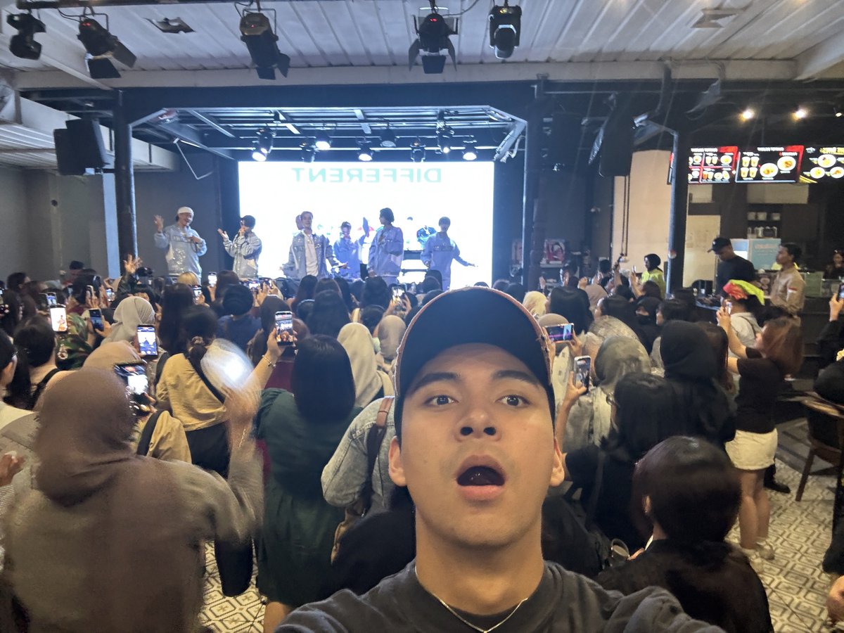 skipberat's tweet photo. Makasih udah dateng GRATIS di BAJAWA https://t.co/E4xhrI1da2