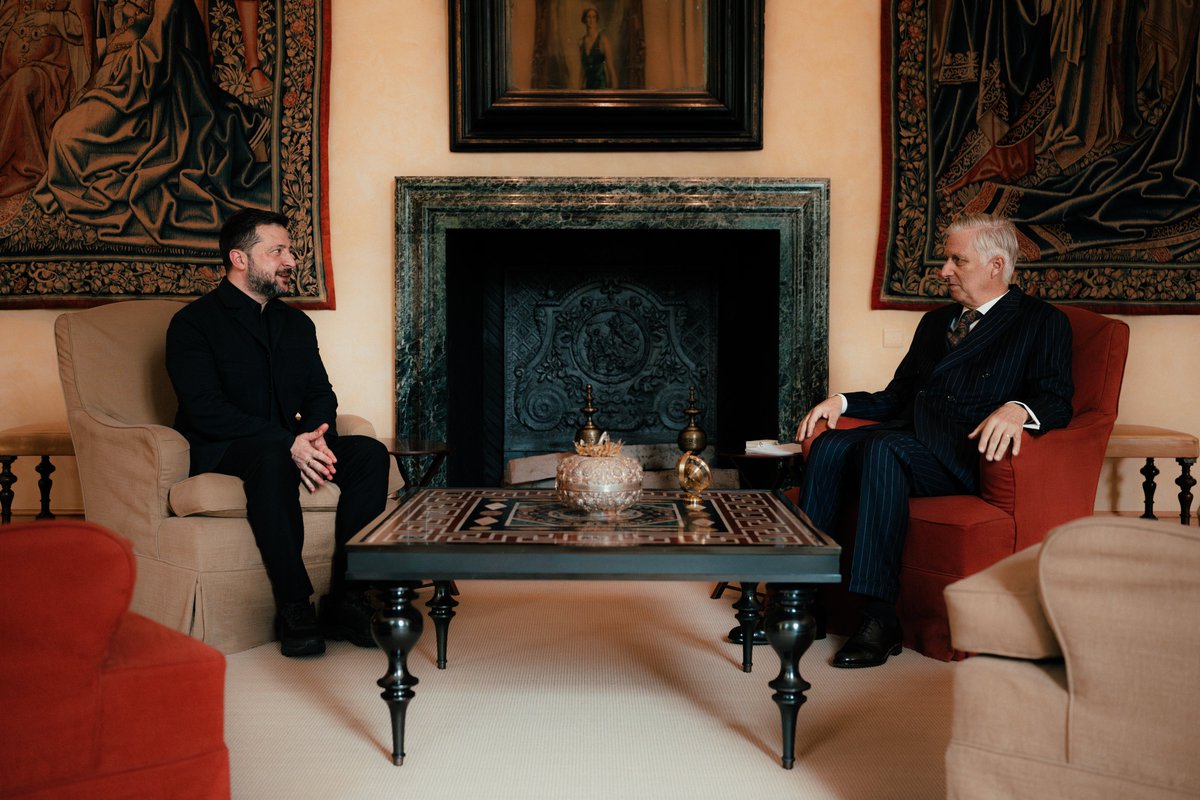 MonarchieBe's tweet photo. 🇧🇪 🇺🇦De Koning ontvangt Zijne Excellentie Volodymyr Zelensky, President van Oekraïne, in het Koninklijk Paleis. https://t.co/0jvaUgbD27