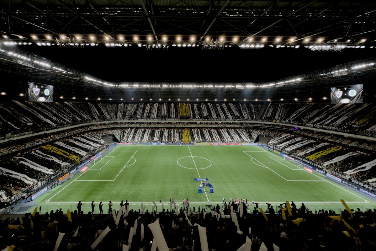 Atletico's tweet photo. Mais uma vez, um 𝑺𝑯𝑶𝑾 de arquibancada na Arena MRV! 🏟️🖤🤍

Massa, obrigado pelo apoio! Vocês foram primordiais para o resultado em campo!

Seguimos juntos: 𝐓𝐈𝐌𝐄 🤝 𝐓𝐎𝐑𝐂𝐈𝐃𝐀 https://t.co/JaYncVOa54