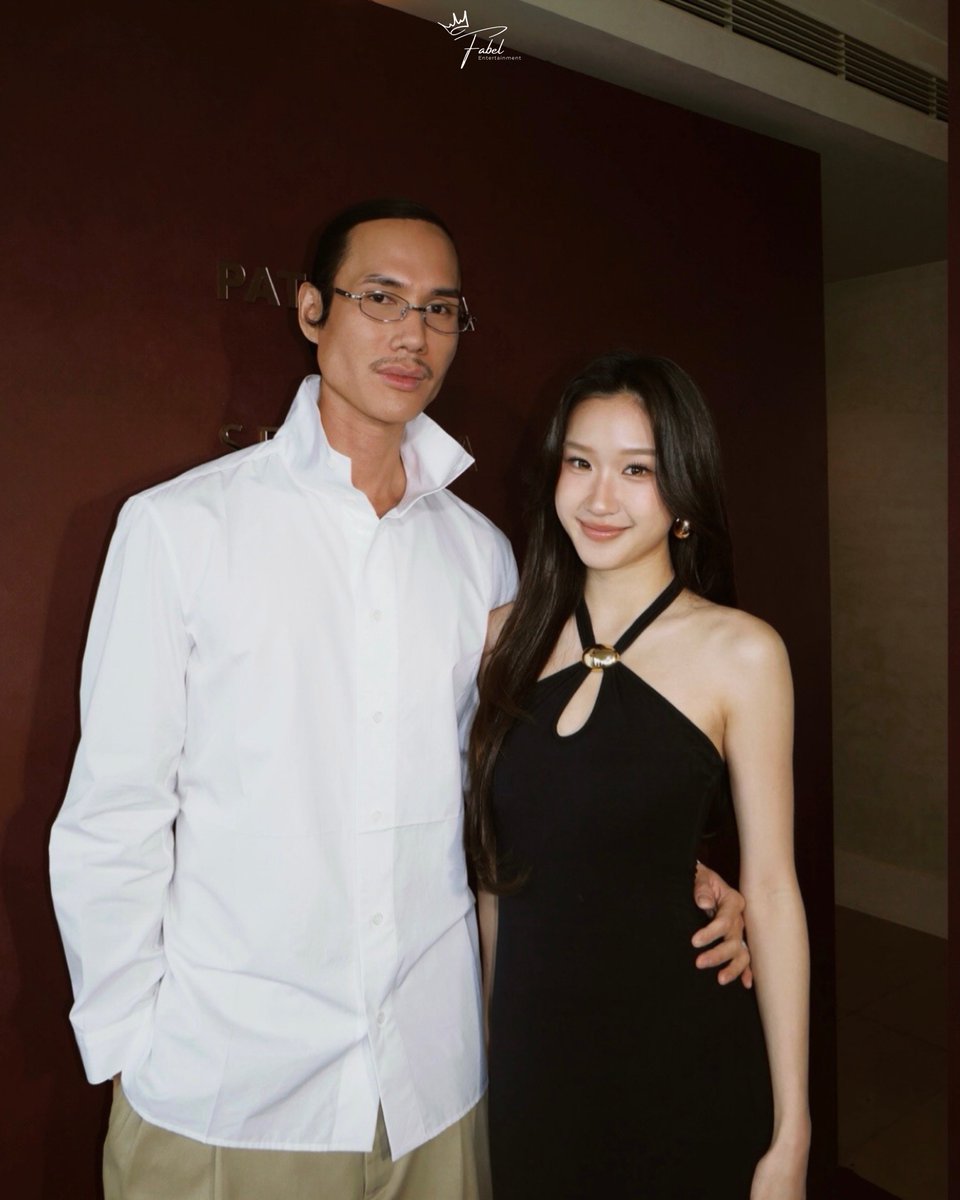 FFabel_Ent's tweet photo. Double the glam. Double the glow. ✨

Faye &amp; Atom bringing their own kind of beauty to Patrick Ta x Sephora Bangkok. 💗

FAYEATOM PATRICK TA BEAUTY
#PATRICKTAxFayeAtom
#PatrickTaBeauty #SephoraThailand https://t.co/6qsufGhfa3