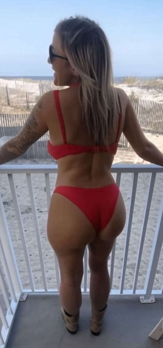 britney_zee's tweet photo. Follower @paulie1769 wanted me to post Jean, his ex who cheated on him. What do we think of her? https://t.co/ehwzBI6olF