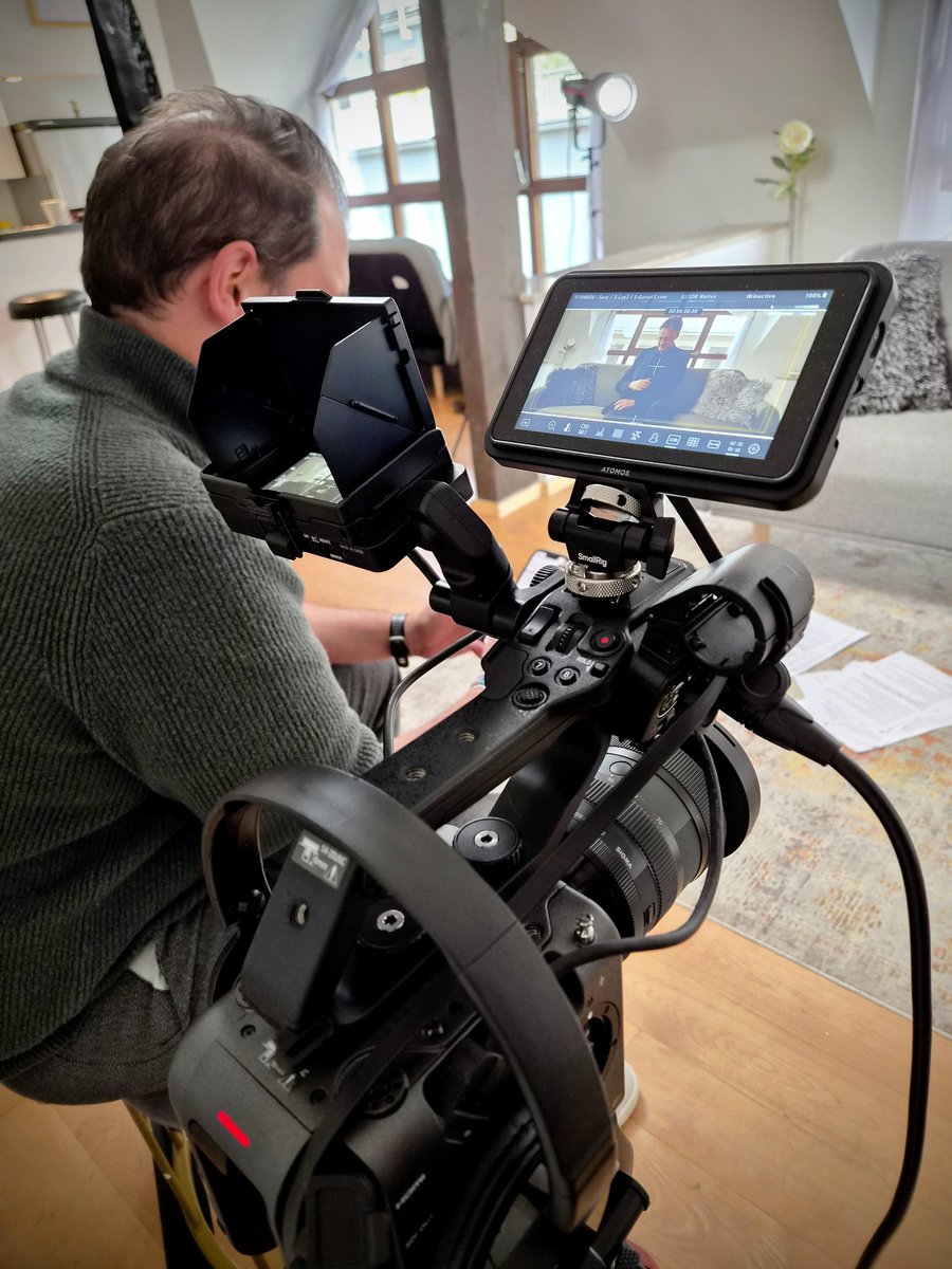 FramedByDarren's tweet photo. It's been another great experience working with @FirebirdFilms

Still out with @RossmacDP working on more exciting projects, looking forward to seeing the final edit! 🎥

#Videographer #CameraOperator #Videography #Filmmaking #FilmProduction #VideoProduction #BehindTheScenes https://t.co/chvkEMevwU
