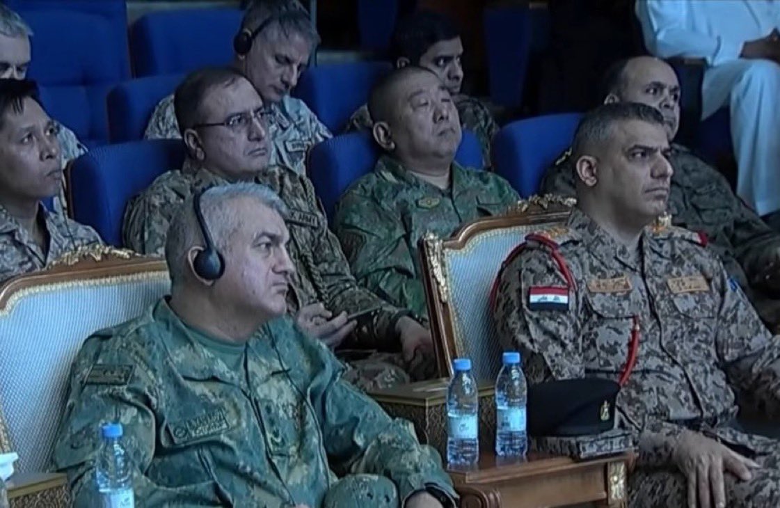 umtikrit's tweet photo. العراق يشارك في مؤتمر التحالف السعودي العسكري ضد مليشيا الحوثي الإرهابية ..

المفروض أولًا، يتم إغلاق مكاتب الحوثي الإرهابي الموجودة داخل العراق وإيقاف دعمهم  وطردهم وبعد ذلك المشاركة في تحالفات ضدهم. https://t.co/ykHQTvRmZs