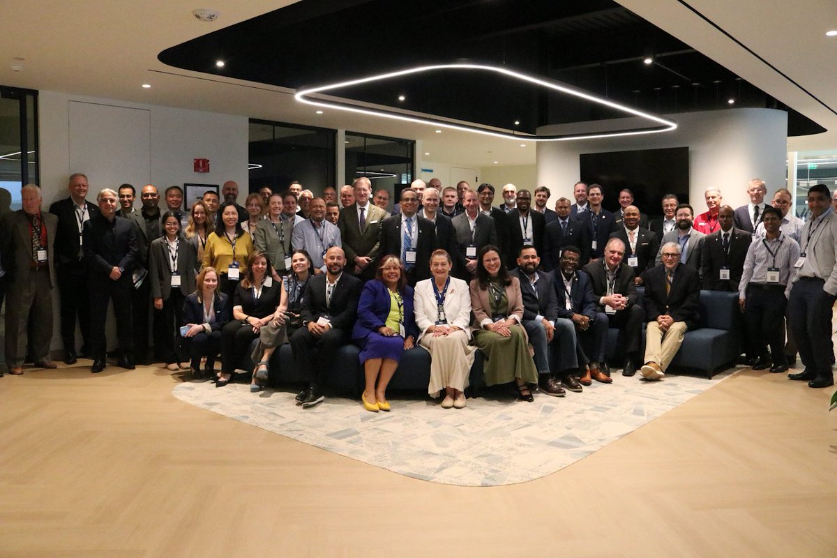 IMarEST's tweet photo. 🌊 The Houston Conference 2026 took place last week on 7 October. This conference focused on how artificial intelligence, digital technologies and engineering innovations are transforming the marine and offshore industry. https://t.co/BbOf4De0yc