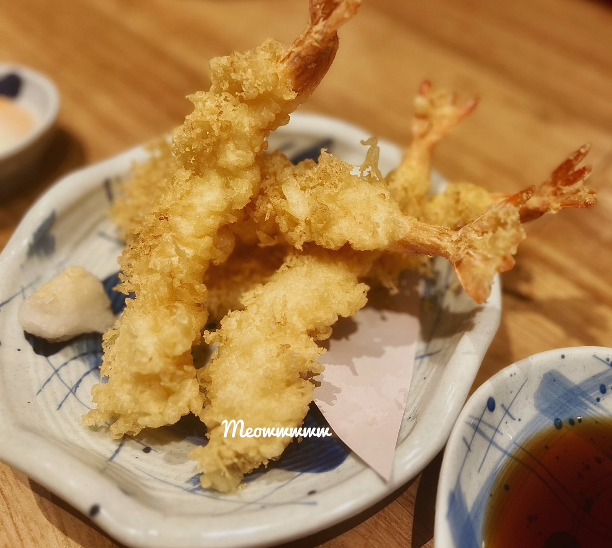 mewmew_meeowwww's tweet photo. กทม ร้านตรงธนิยะ คือ เริ่ด

ส่วนเชียงใหม่ ถ้า ราเมงต้อง Sanmai 
อุด้งเส้นสด ก็ต้อง Gin Udon กินตั้งแต่ร้านเปิดใหม่เกือบๆ 5 ปี ยังไม่ค่อยมีคนรู้จัก จนตอนนี้คิวยาว 

เส้นดีมาก ซุปเนื้อหอม ไม่เลี่ยน เกี๊ยวสไปซี่ คือ เริ่ดสุด ต้องสั่งคนละจาน ไม่แชร์ 😆😆

#Foodie #รีวิวเชียงใหม่ https://t.co/7ZDUTcT3fX