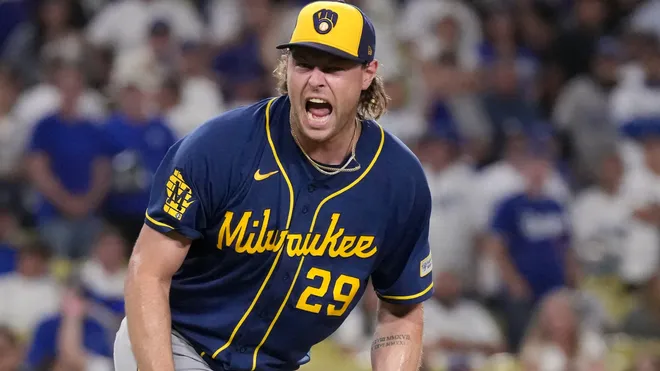oddscheckerUS's tweet photo. The Milwaukee Brewers are 1 Win away from going to the World Series. 

They're sitting at +135 today. Can they do it? 

#MilwaukeeBrewers #MLB https://t.co/PnEbIly8d2