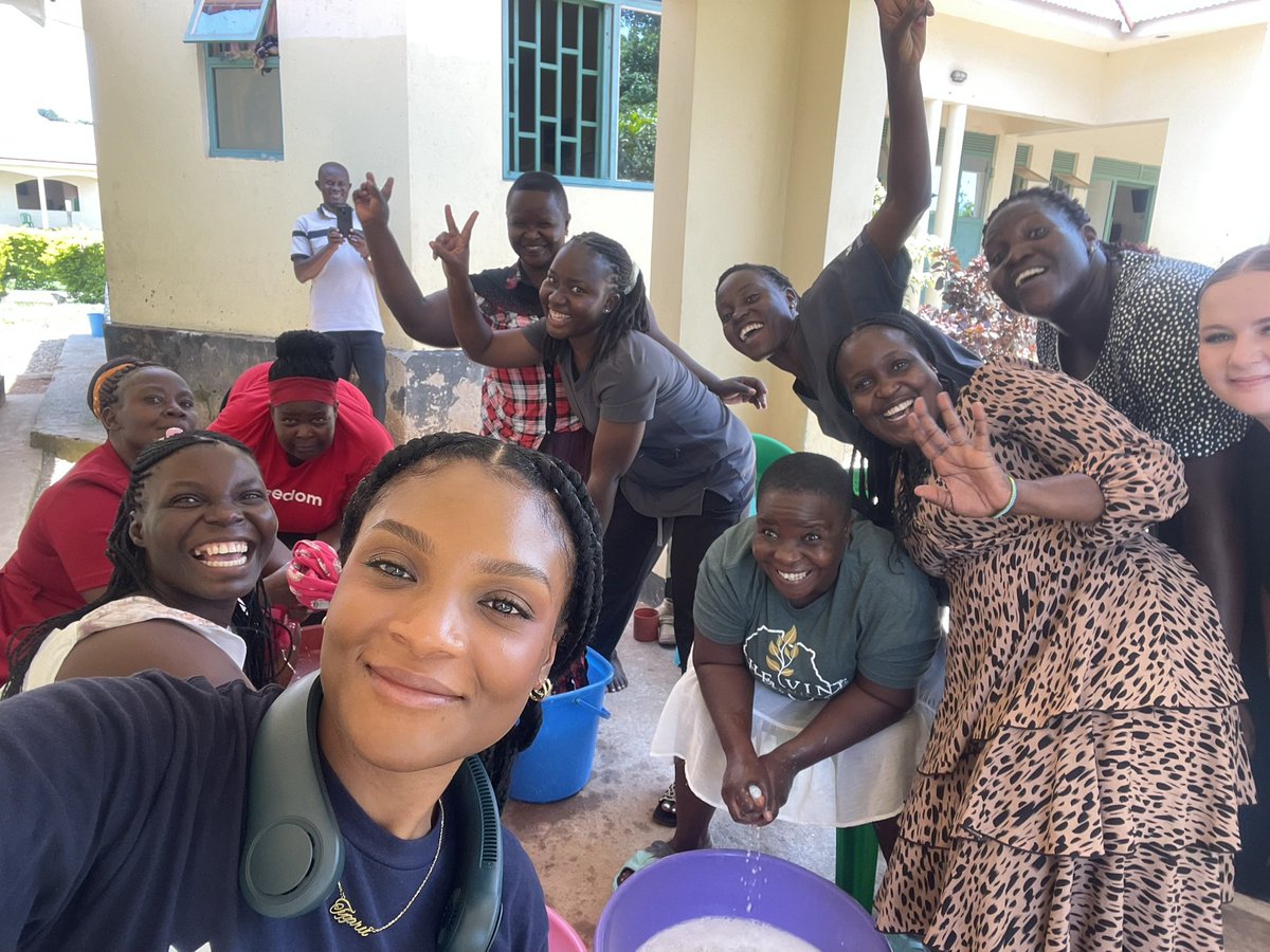 tygarii's tweet photo. My first mission trip to Uganda. Humbled and grateful that God found me worthy to partake in the ministry of reconciliation and be His hands and feet. I love my wonderful team, but most importantly, the beautiful people of Uganda for the opportunity to serve them🫶🏾 https://t.co/jHl2TRmjQS