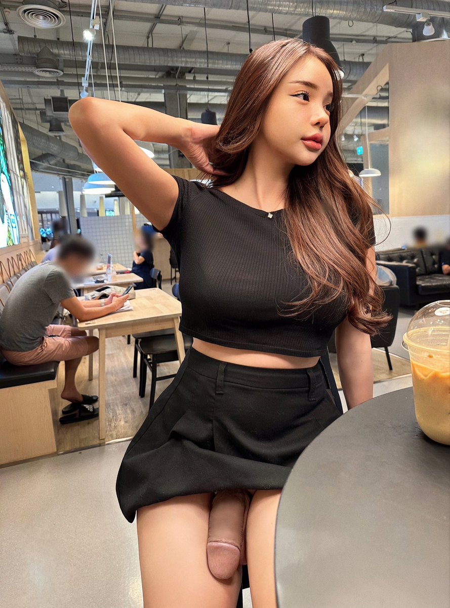 content_trans's tweet photo. Who wants to do a date like this😍? https://t.co/l2UCKa4lpv
