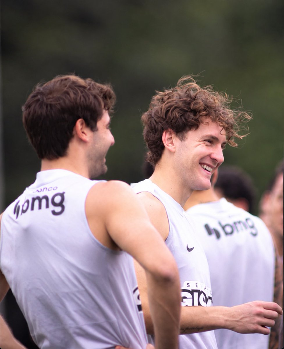 guixcrvg's tweet photo. Colidio treinou hoje com o elenco😄 https://t.co/RB52mBsLni