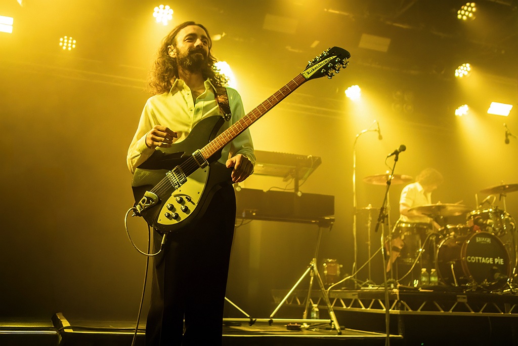 O2AcademyLpool's tweet photo. Some more snippets of @BlossomsBand at #O2AcademyLiverpool last night from show two of the album launch for 'Songs From The Wedding Cake' 🎂

📸@TomasAdamphotos 
🗓️ Show 2, Wed 14 Oct https://t.co/zNIxj2PrVG