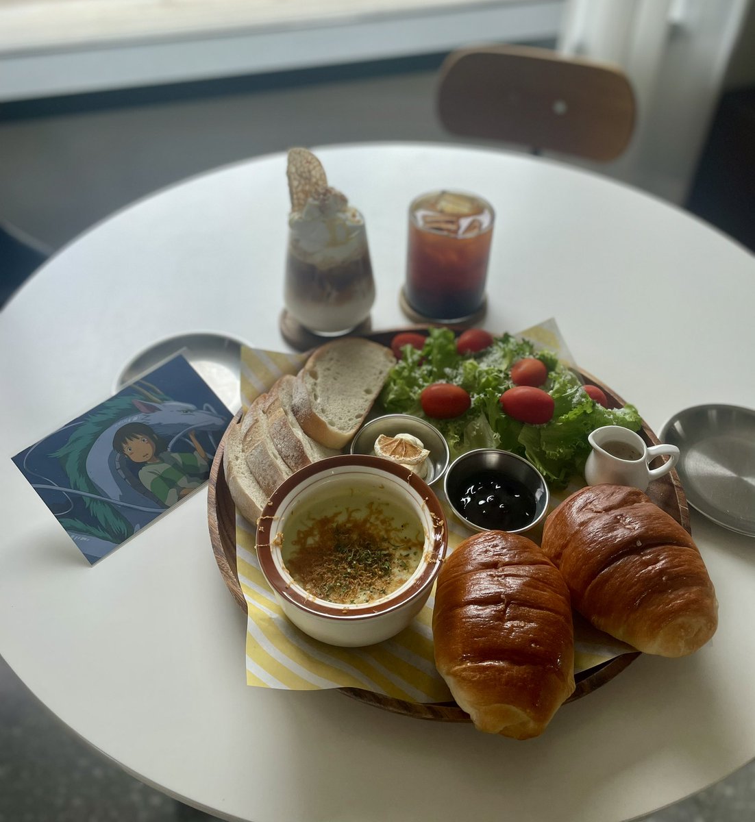 kr_jp_U__U's tweet photo. 京畿道カフェ☕ ᝰ.ᐟ

帰りにコスモス( ၴႅၴ見に行ったらコリアンじいばあがマッコリの瓶えぐいあけてて韓国ぽい風景でしたわ https://t.co/rw26hgy9ui