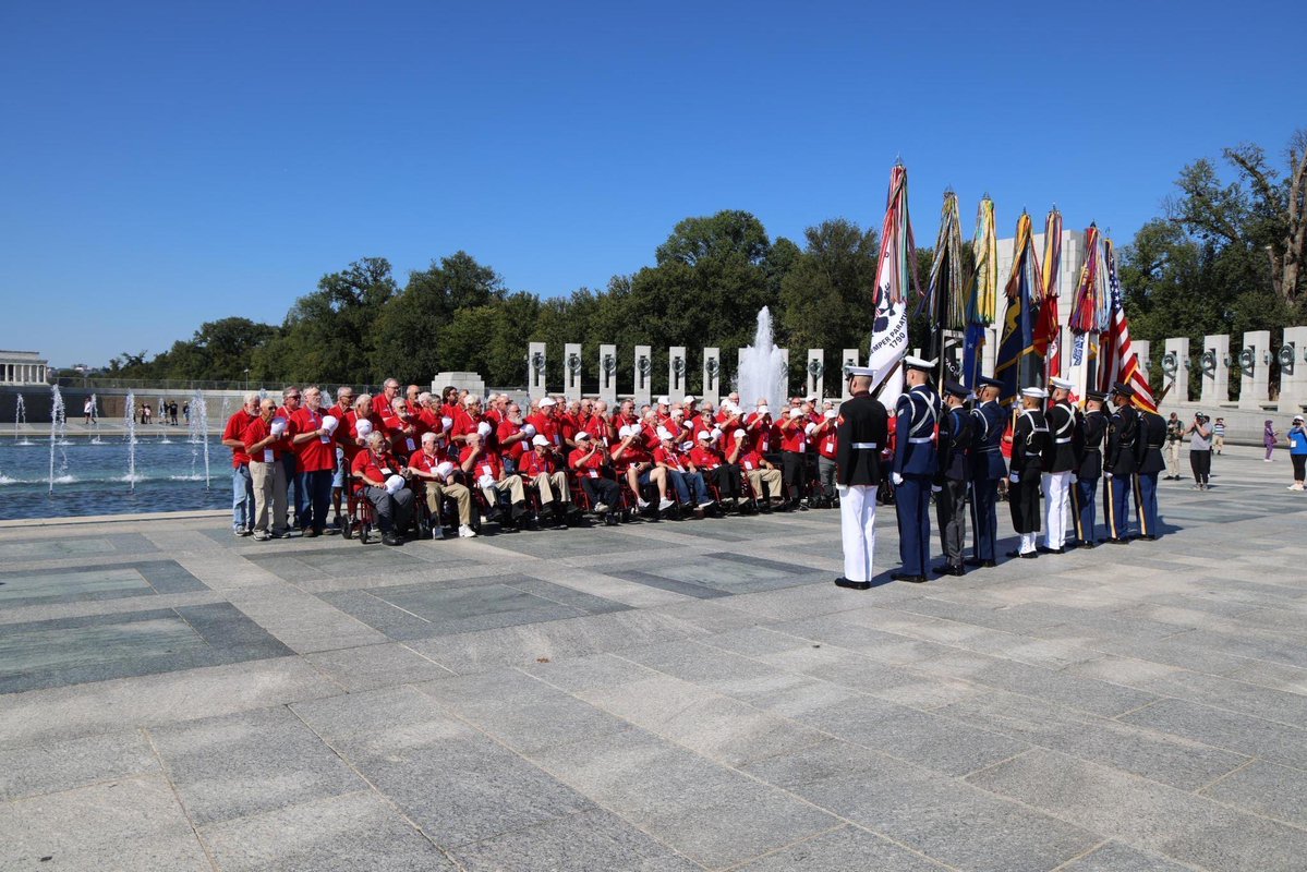 RepAshleyHinson's tweet photo. My team was proud to welcome the Eastern Iowa Honor Flight to the WWII Memorial this week in our nation's capital! We're so thankful for their service - God bless our heroes. 🇺🇸 https://t.co/75yuCIp3qt