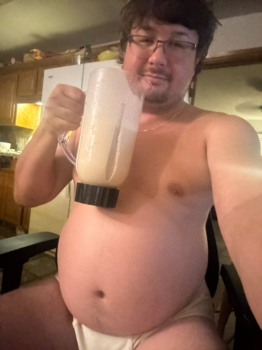 OkieChonk's tweet photo. Wanna watch me chug? Stop by and subscribe! Let’s fatten me up 🐷😏

https://t.co/Zjq8pJKKyW https://t.co/HaTEAobj7d