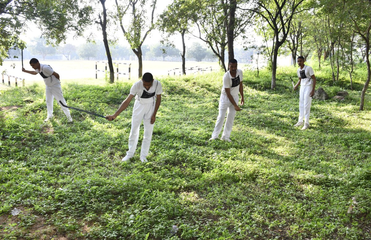 CISFTraining's tweet photo. 🇮🇳 CLEAN CAMPUS, PROUD CAMPUS! | CISF NISA, HYDERABAD!
As part of Special Campaign 6, CISF NISA, Hyderabad, continues to promote cleanliness, environmental responsibility and the maintenance of a neat & hygienic campus.
#CISF #CISFNISA #SpecialCampaign6 #SwachhBharat @CISFHQrs https://t.co/s5Cn9efidx