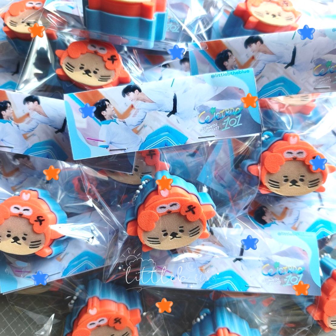 littlebtheblue's tweet photo. 💙🧡— giveaway 
 ༘♡ #WEIRDO101Series  final ep 🪐🌟 
nong nooong clicker (⌯˃̶᷄ ⁻̫ ˂̶᷄⌯)♡

🗓️ 16 oct // 📍icon siam hall

แวะมารับน้องนุ่งไปเลี้ยงกันนะคับ🥺💖

#NONGNOOONG 
#sea_ta_lay #keenkeno #seakeen https://t.co/nGJ2NNAWGs