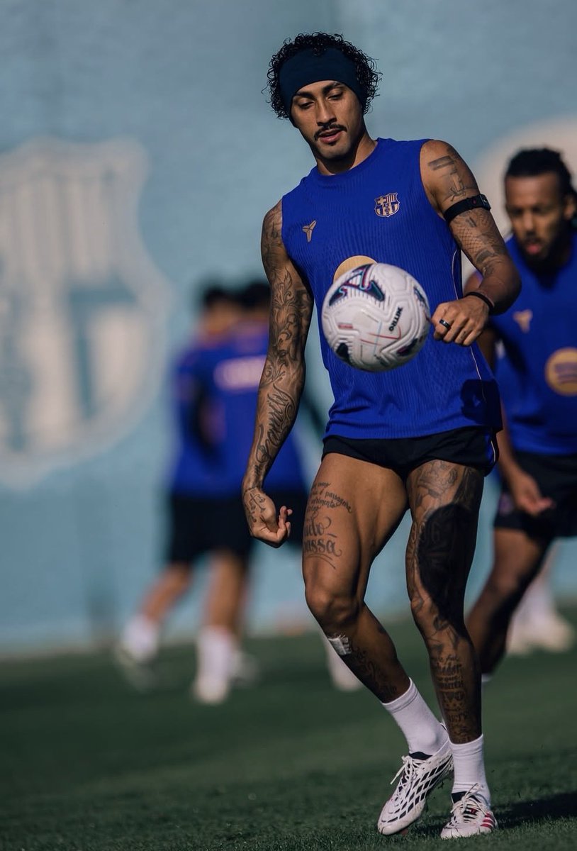 raphinhaav1's tweet photo. He is back!! https://t.co/65tzD8Q6PO