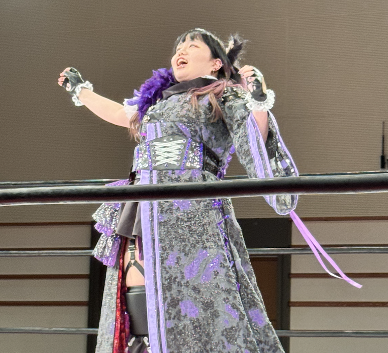 StrollCam's tweet photo. TJPW LIVE TOUR 2024 AUTUMN
2024.10.27 – KFC Hall

Haruna Neko 🐾🐈‍⬛
– with post-show meet &amp; greet 📸

#猫はるな #tjpw #東京女子プロレス #KFCホール #両国 https://t.co/tED2lum5VG