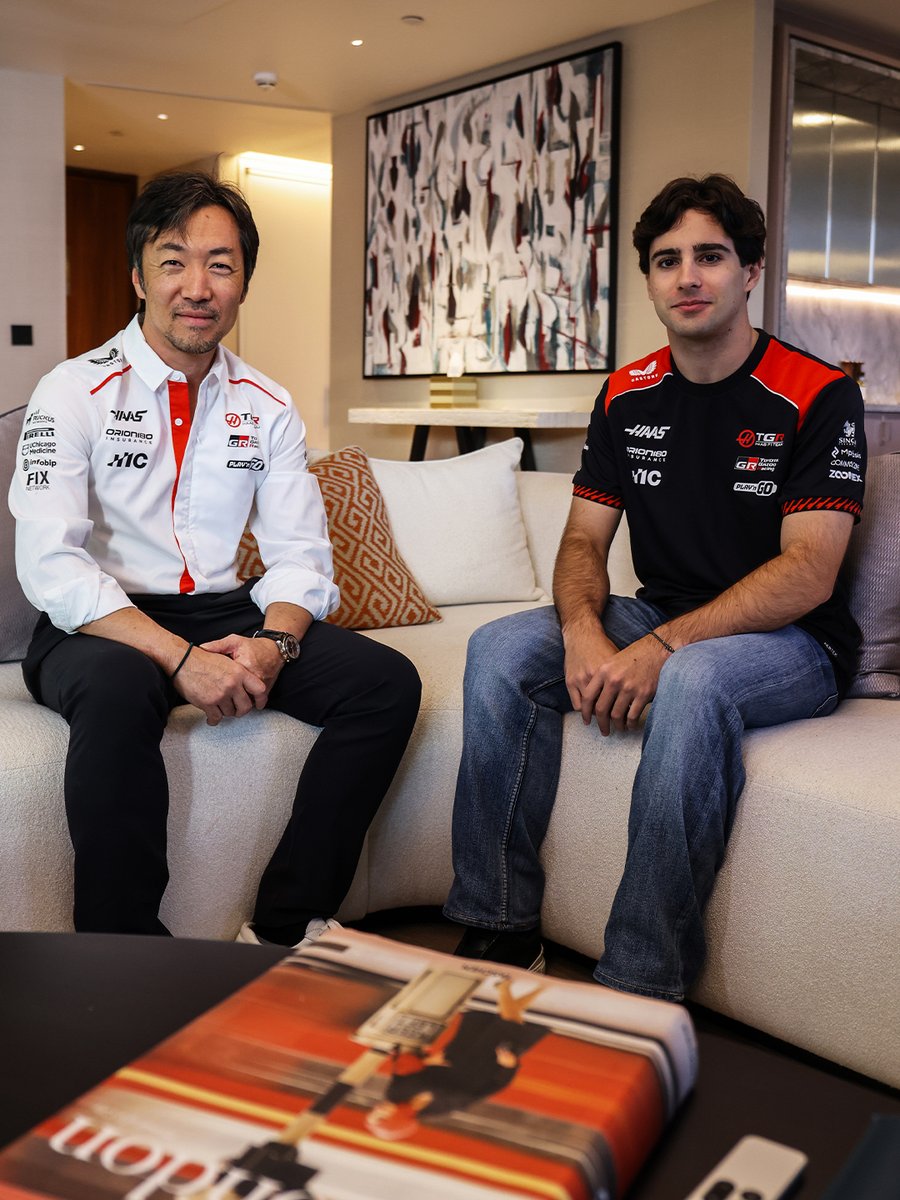 HaasF1Team's tweet photo. Welcoming Rafa to the team 🤝 First day ticked off together 🇧🇷

#HaasF1 #F1 https://t.co/qDny502MJl