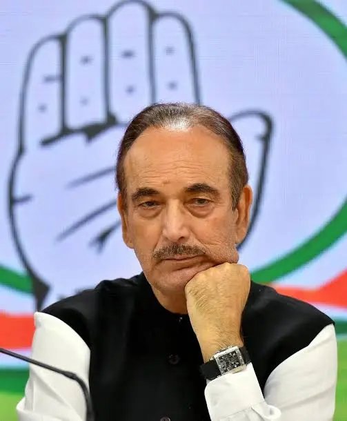 bakhteboad's tweet photo. @TweetShivangiii https://t.co/9VvwQ7Pp4K