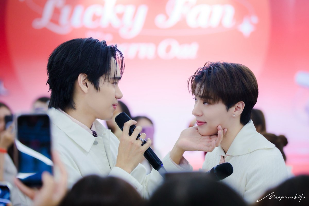 InfinityFSci's tweet photo. บีบแจ้มมมม 😚

BEAUTY BUFFET WITH NGERN OAT
#WishLandLuckyFanWithNGERNOAT
#ngernnn #oattrttt #NgernOat https://t.co/YOAz9BTr67