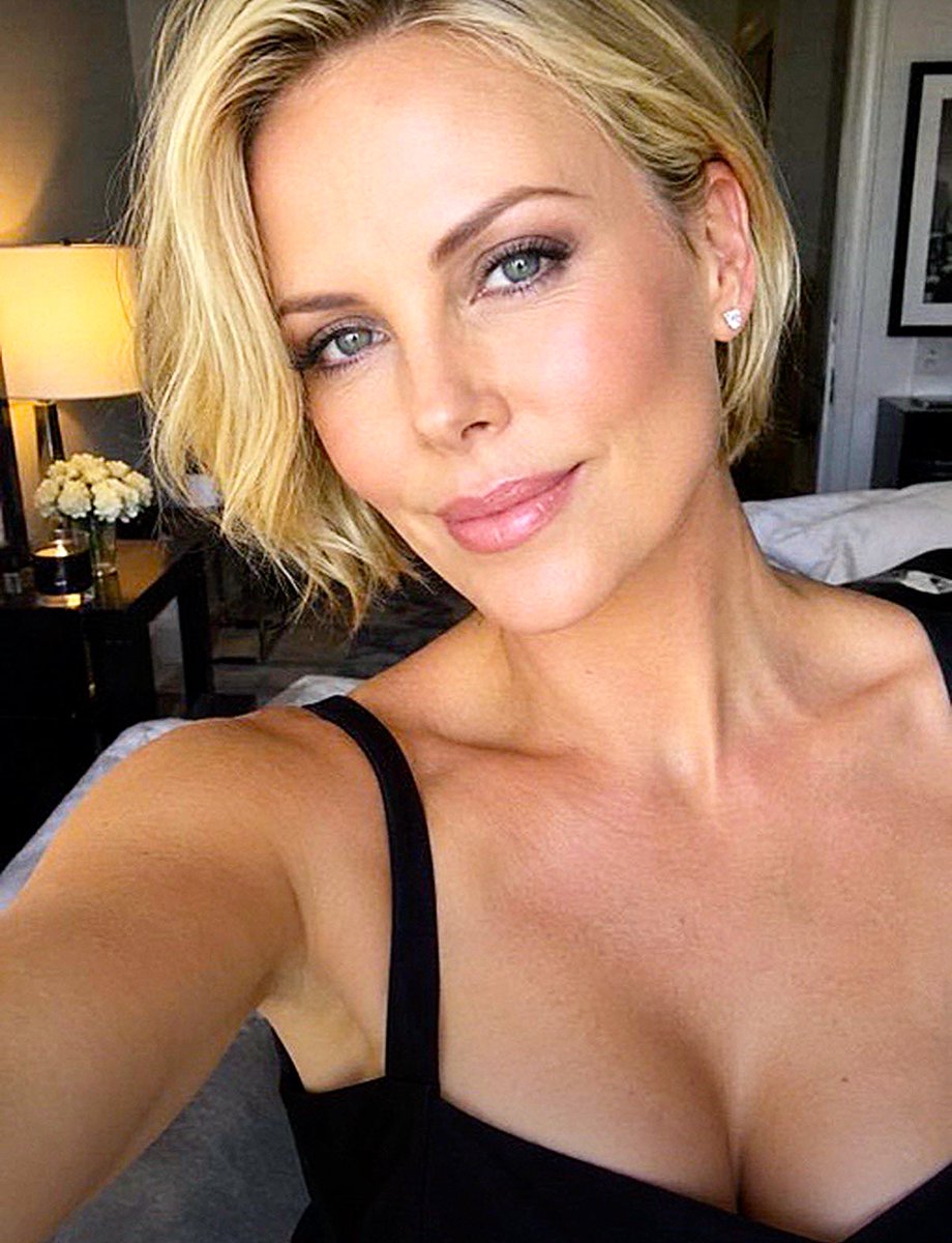 CharlizeThxt tweet picture