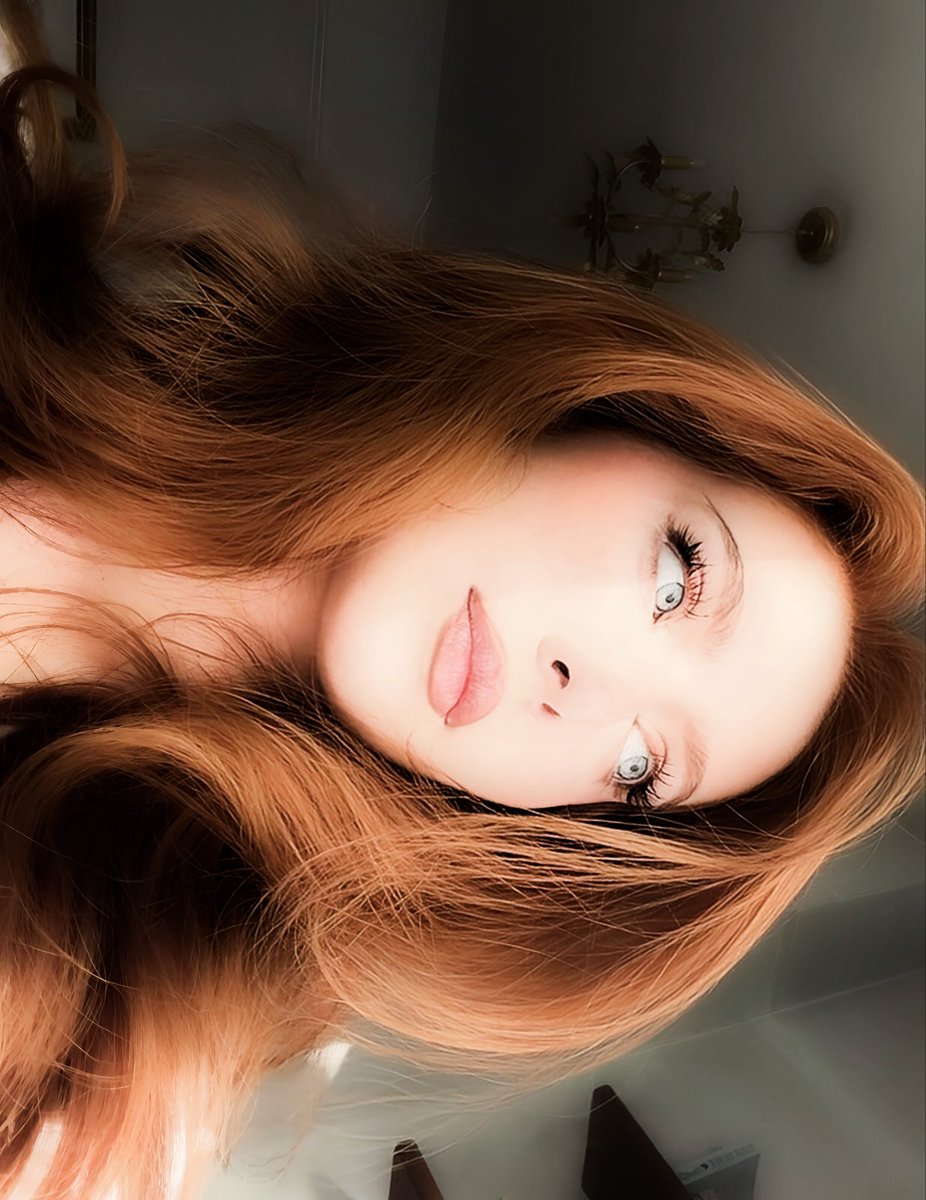 viesjenner's tweet photo. ꇙ𝖾𝗑𝗒    ˑ ֗ ˖⋆  𝘄𝗼𝗺𝗮𝗻 ⠀「  🪞  」  𝑓𝑒𝑚𝑚𝑒  ⠀ ៸៸ ⠀ ╲   мυѕє⠀ ⌇      𝗌𝗐𝖾𝖾𝗍    ▝ ⠀ ֙ ⠀ 𝑎𝑛𝑔𝑒𝑙  ⠀ 𝄄 ‘    ʏᴏᴜʀ‘s  ៸ ⠀ꪑꪮᦔꫀꪶ    ୢ˚  ᦋỉ𝑟𝑙 https://t.co/bmU8TNfVft