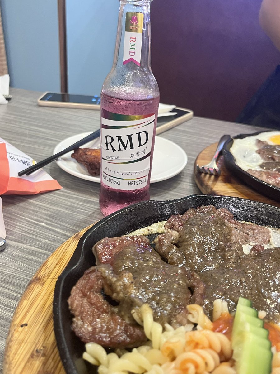 Angelxw0215's tweet photo. 美味饭（并不） https://t.co/gcIJTb6lUU