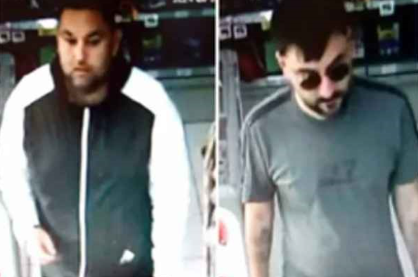 _ageofinversion's tweet photo. @CrimeLdn They are not teenagers and the names are public.  

Anthony Finnigan: 36
Hasan Topal: 35 
Ediz Can: 33 
Ahmed Mhanni: 32 (reported as Morrocan) https://t.co/vsMSNR6167