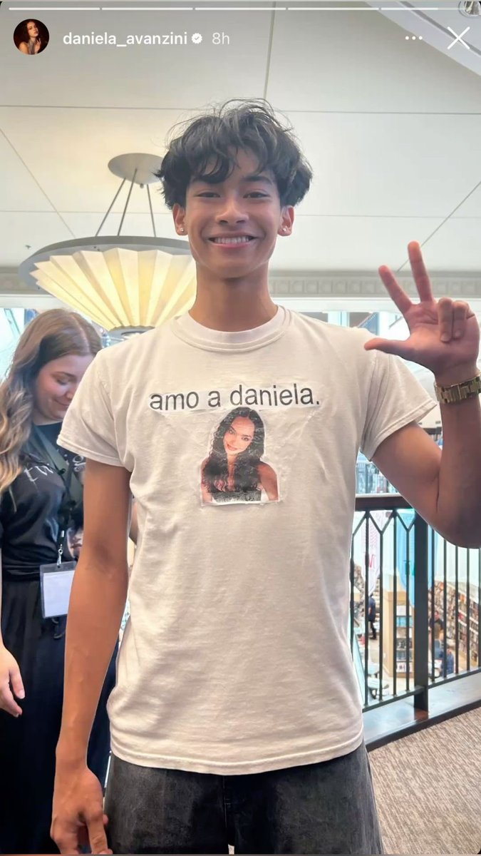 vaaljyok_'s tweet photo. never forget when Daniela: https://t.co/nnhcQAeOCo